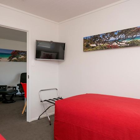 Emotel Taupo Exterior photo