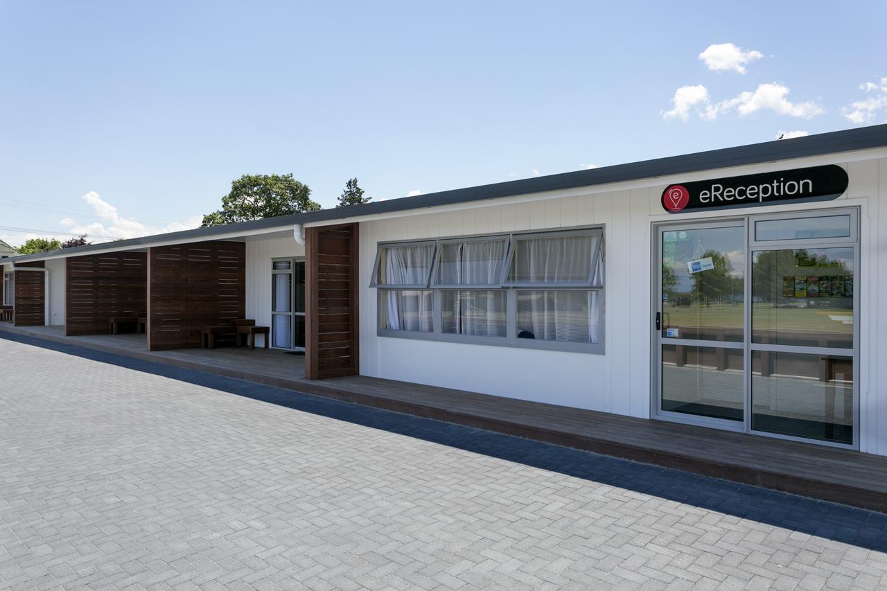 Emotel Taupo Exterior photo